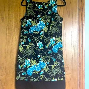 Women’s sheath dress